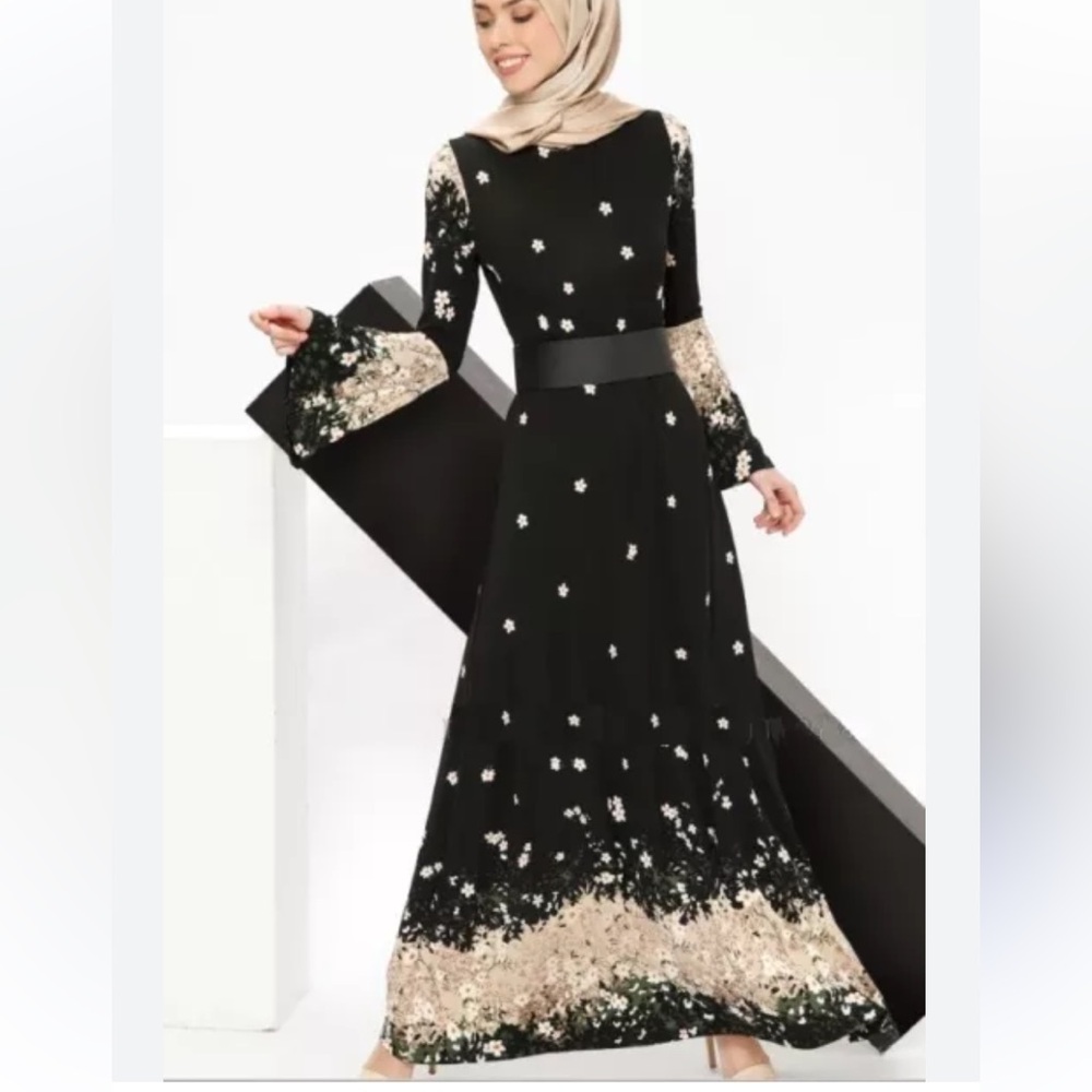 TAVIN BOHO Navy Blue Bell Sleeve Floral Maxi Dress NWOT